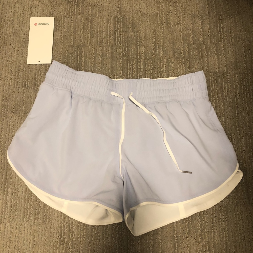 🔥SOLD🔥NWT choose a side short size 8